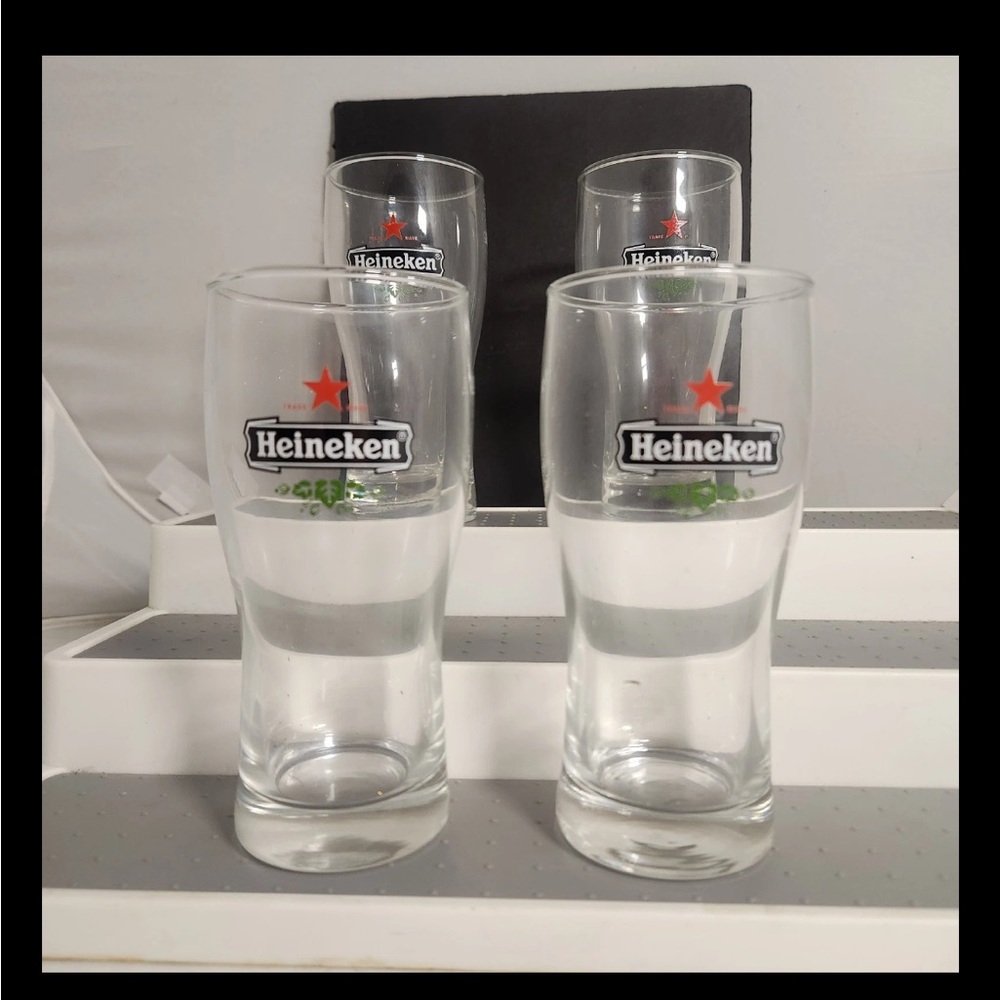 Heineken Pilsner Glasses Set Of 4 Red Star Logo And Green Leaves
